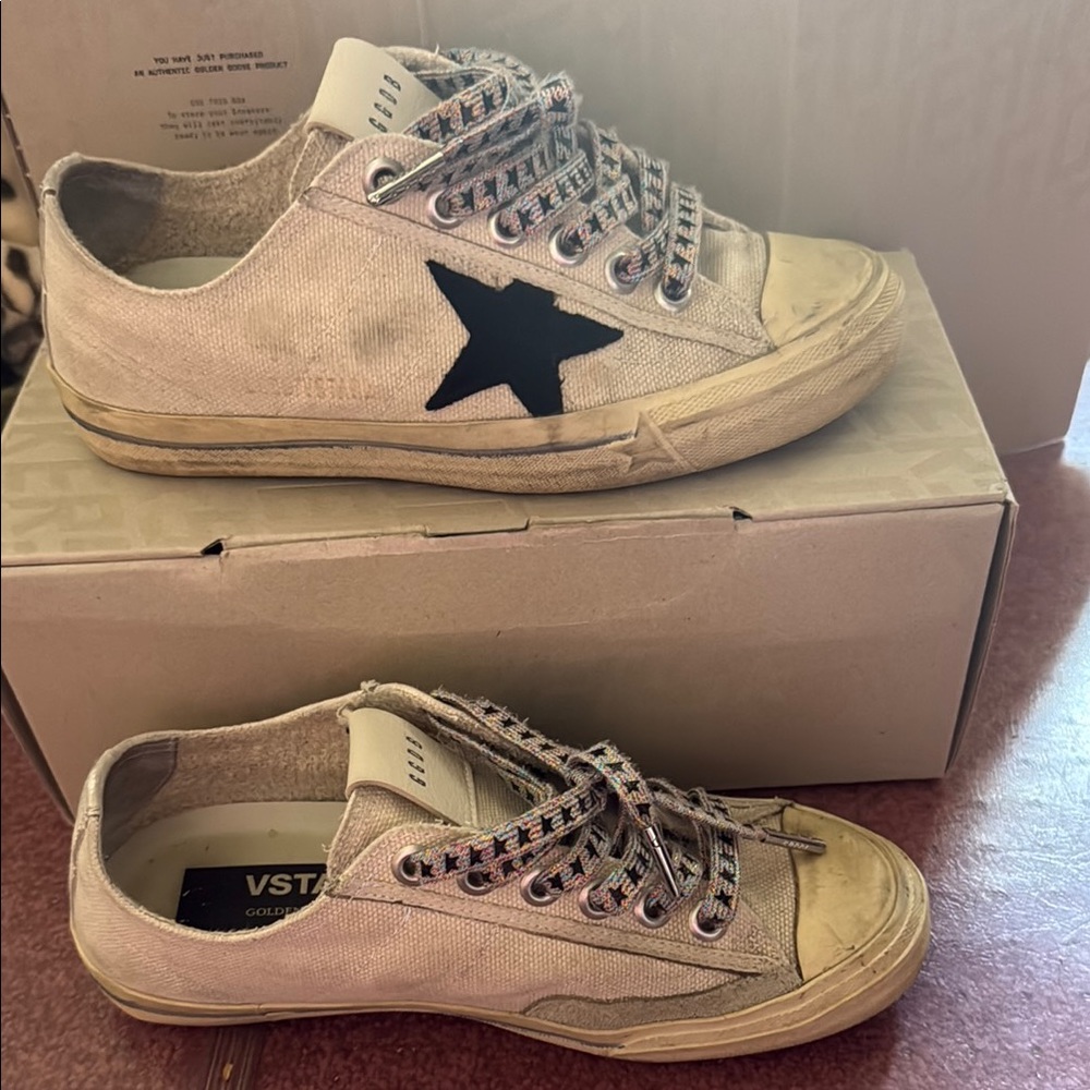 Golden goose White and with Black suede V Star2 Women's Sneakers - Picture 3 of 6